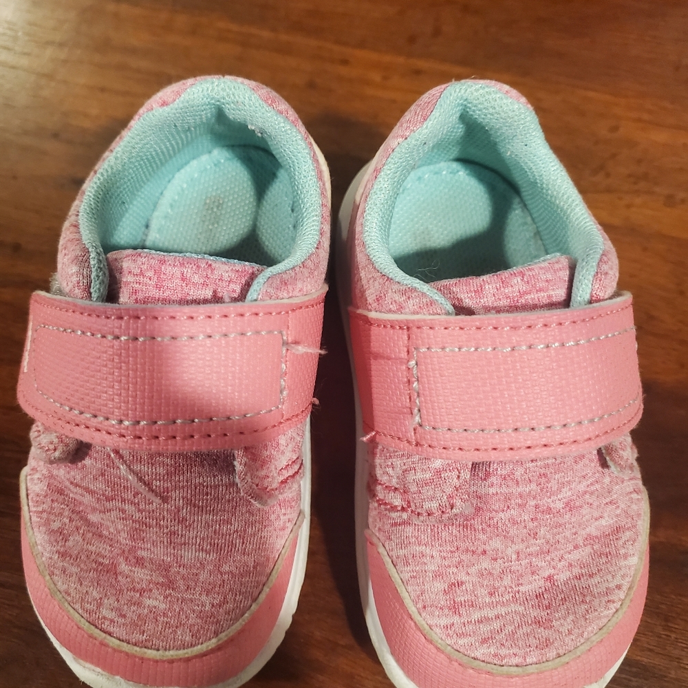 Baby sneakers See Kai Run